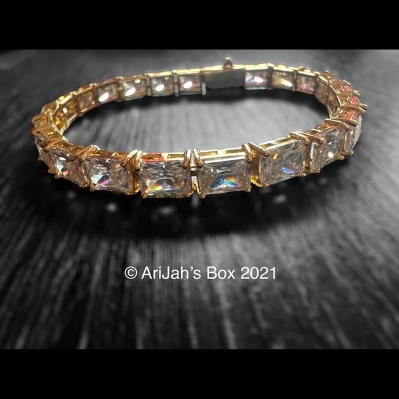 Gold 5mm Princess Cut Rectangular Diamond Tennis Bracelet - Picture 1 of 4
